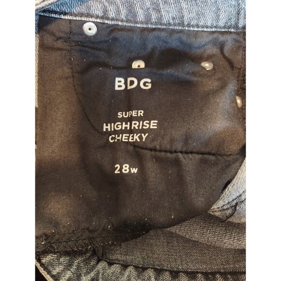 BDG Urban Outfitters Gray Wash High Waisted Cheeky Jean Shorts 28 - Picture 5 of 9